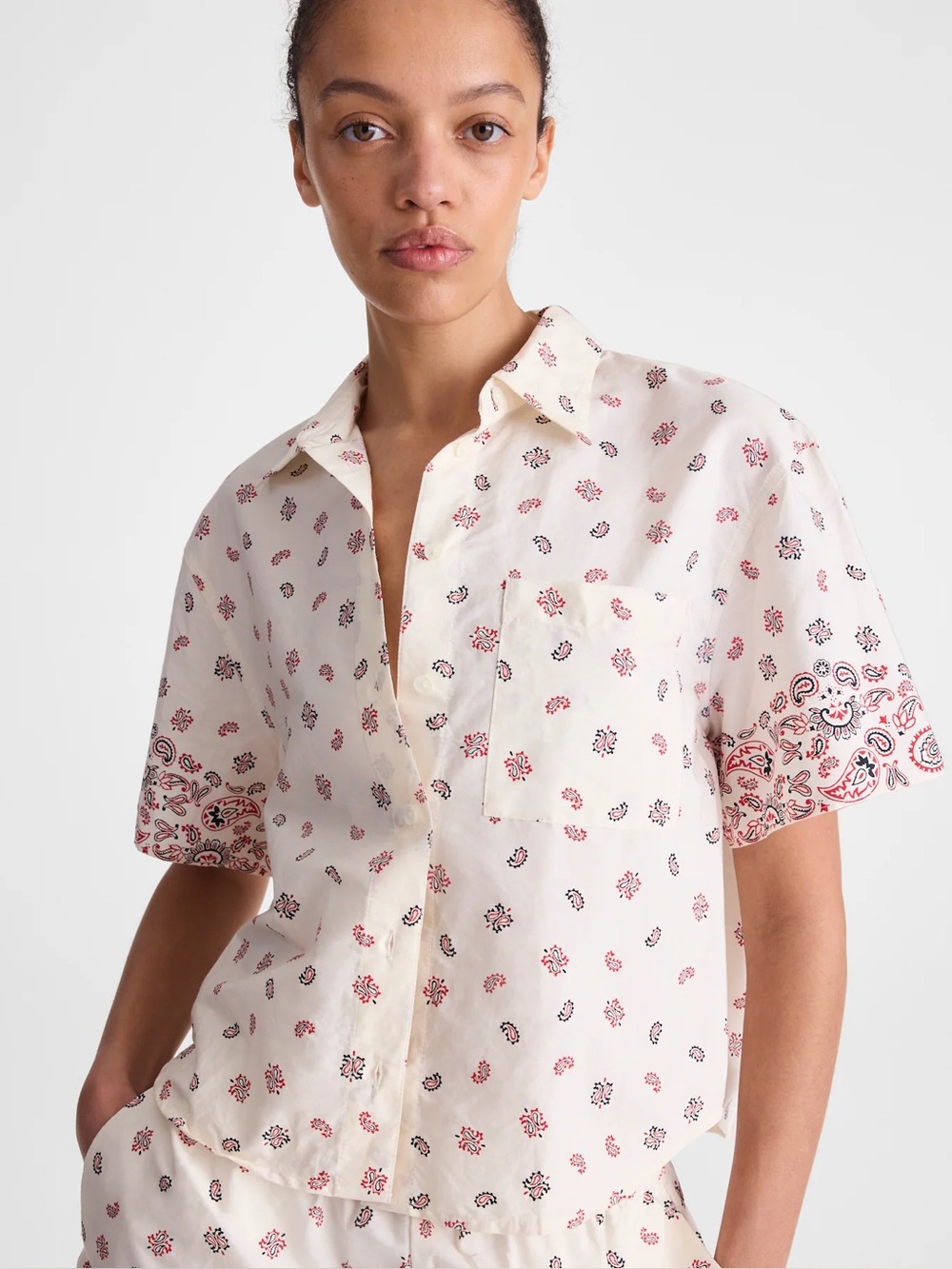 Madewell Patch-Pocket Boxy Shirt in Poplin